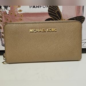 MICHAEL KORS CONTINENTAL ZIPPY